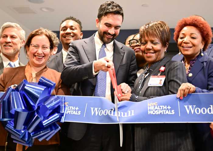 MAMDANI’S FIRST 100 DAYS: Mayor announces opening of youth clinics, defends Mahmoud Khalil amid deportation threat 2 Mayor Zohran Mamdani cuts ribbon with people smiling