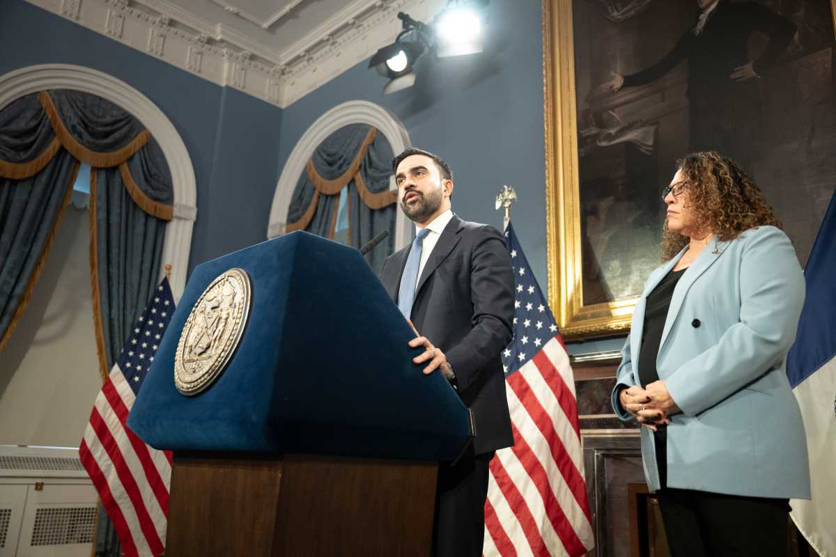 MAMDANI'S FIRST 100 DAYS: Deadly extreme cold claims 10 New Yorkers' lives, mayor says while expanding Code Blue' response amNewYork