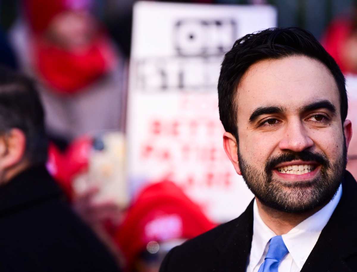 MAMDANI'S FIRST 100 DAYS | Mayor and Sen. Bernie Sanders join striking nurses at Mount Sinai West  amNewYork