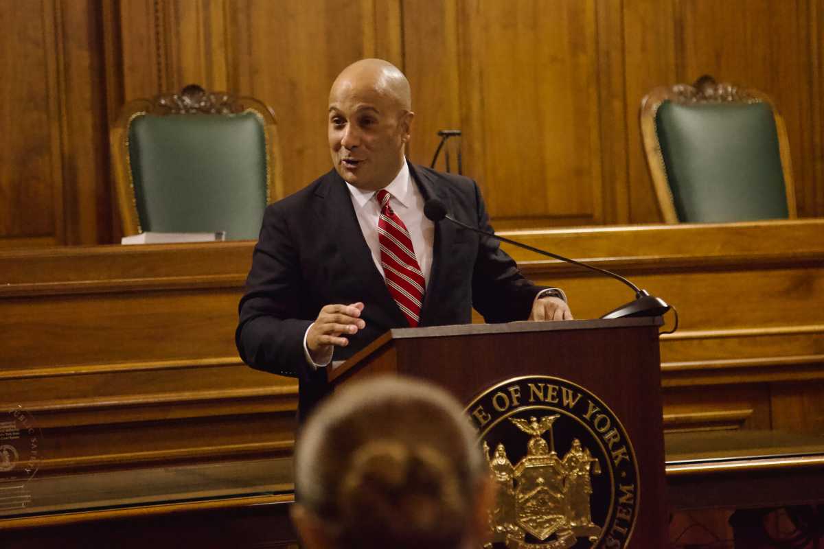 'We depend on you': Brooklyn appeals court honors its court officers 6