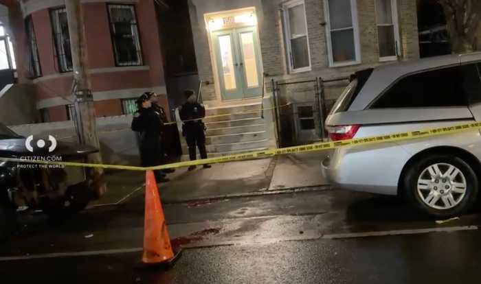 Man stabbed to death in front of Bronx apartment building 6 Scene where Bronx man was stabbed dead