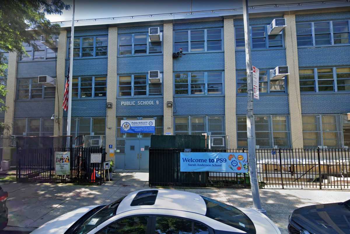 Student shuffle: Upper West Side parents outraged as a plan to relocate public schools takes shape 2 Upper West Side school where students may be moved