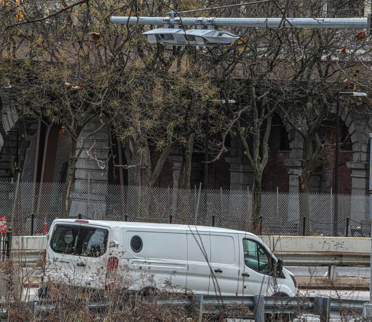 Congestion Pricing: Hochul celebrates Manhattan toll program's 'extraordinary' results on its one-year anniversary 2 Van passes congestion pricing gantry in Manhattan