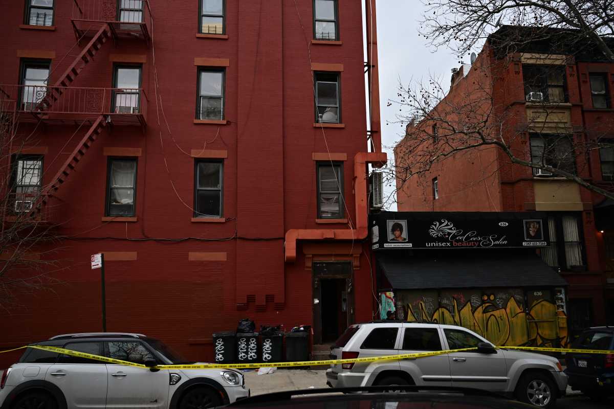 Murder in Brooklyn: Senior woman fatally stabbed in possible domestic dispute, sources say 2 apartment building in Brooklyn where woman was stabbed to death