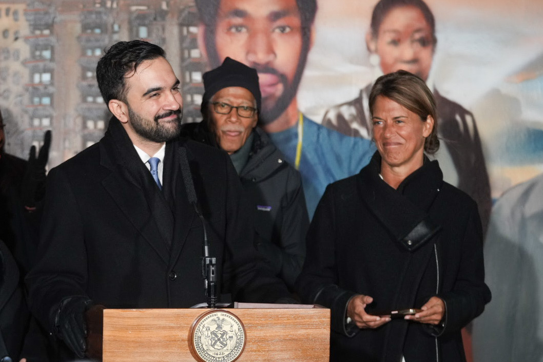 MAMDANI'S FIRST 100 DAYS: New mayor appoints Housing Commissioner, goes after rental ripoffs'  amNewYork