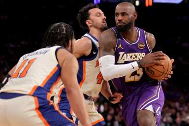 Knicks Lakers Brunson Shamet LeBron James