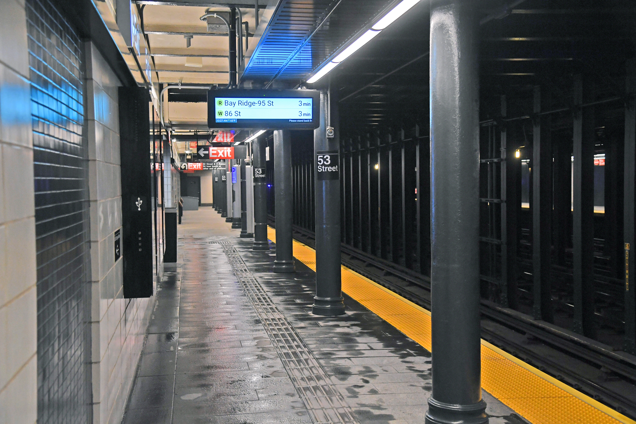 Brooklyn subway platform where two women were assaulted
