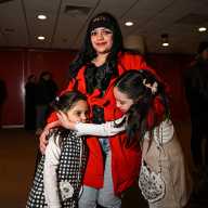 One mom's fight: A Queens immigrant battles feds for her future in the U.S., and a reunion with her daughter 10 Queens immigrant hugging daughter amid battle with ICE