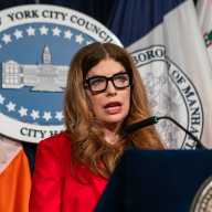 City Council softens protest buffer zone bills, dropping 100-foot perimeter rule 12