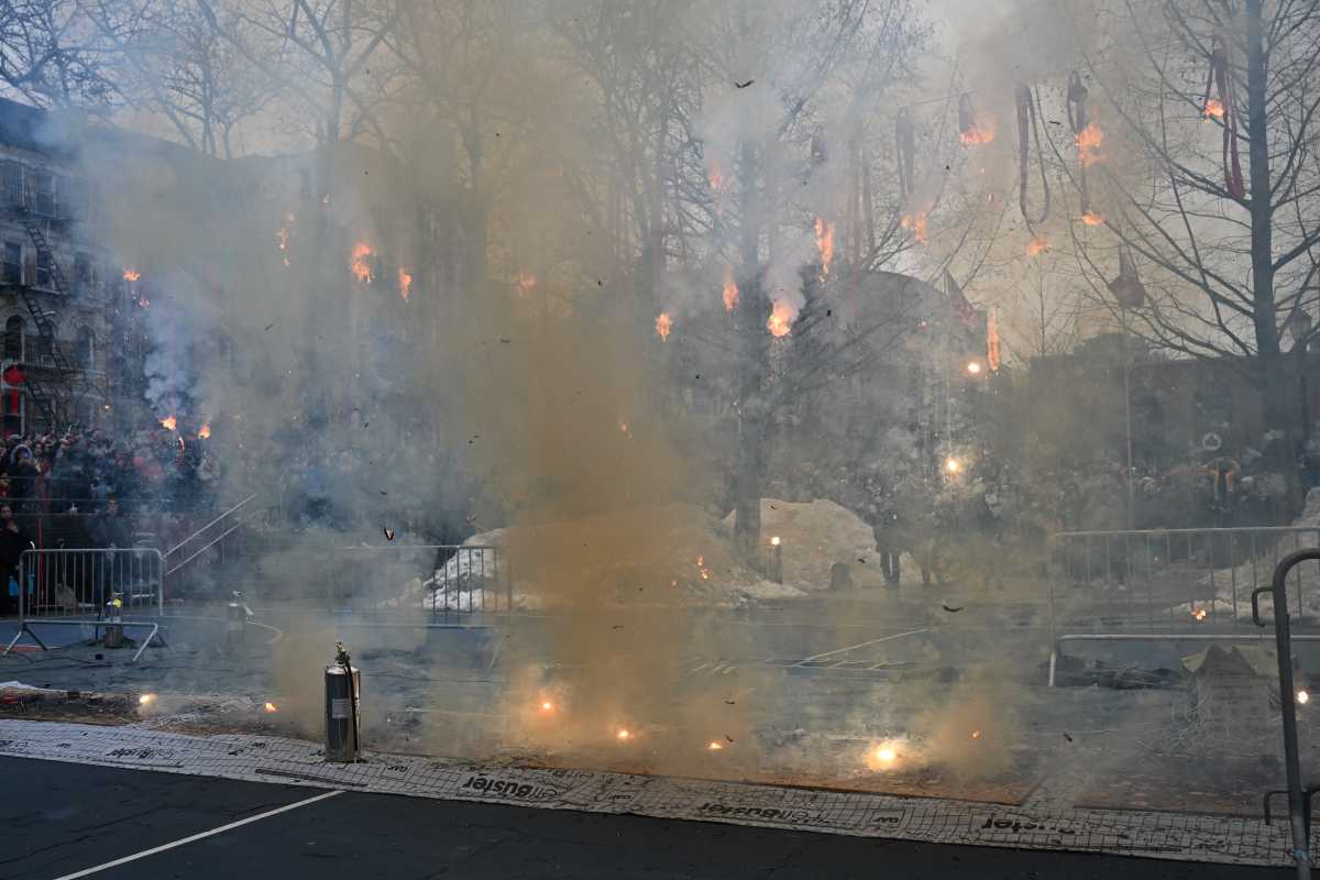 PHOTOS: Chinatown lights up the Lunar New Year with annual firecracker ceremony 9