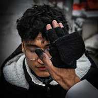 Signs of faith at Federal Plaza: Priest brings ashes to immigrants heading to court hearings on Ash Wednesday 14 Priest administers ashes on Ash Wednesday to immigrant at Federal Plaza