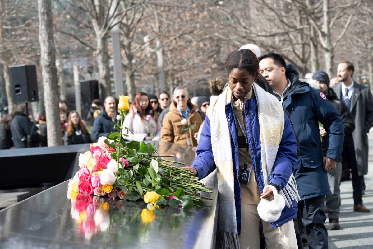Keeping memory alive: Victims of 1993 World Trade Center bombing remembered at Lower Manhattan ceremony 3