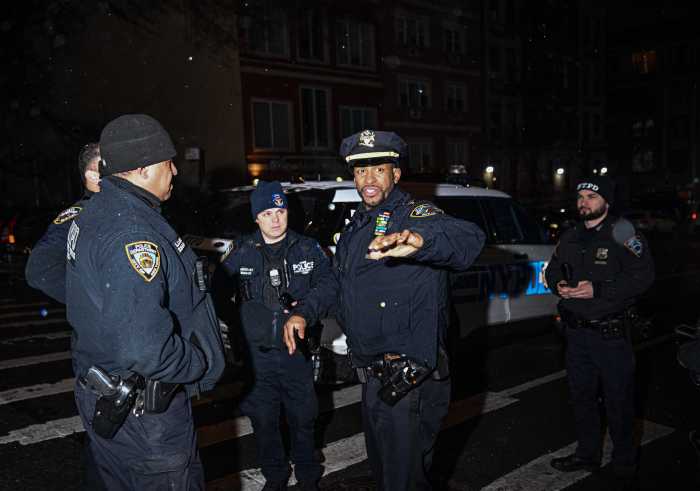 cops in bronx search for stabbing suspect who attacked officer